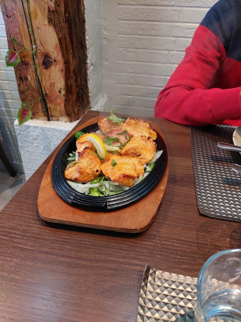 BASMATI Indian Restaurant (Halal) in Madrid Menu, openingsuren, adres