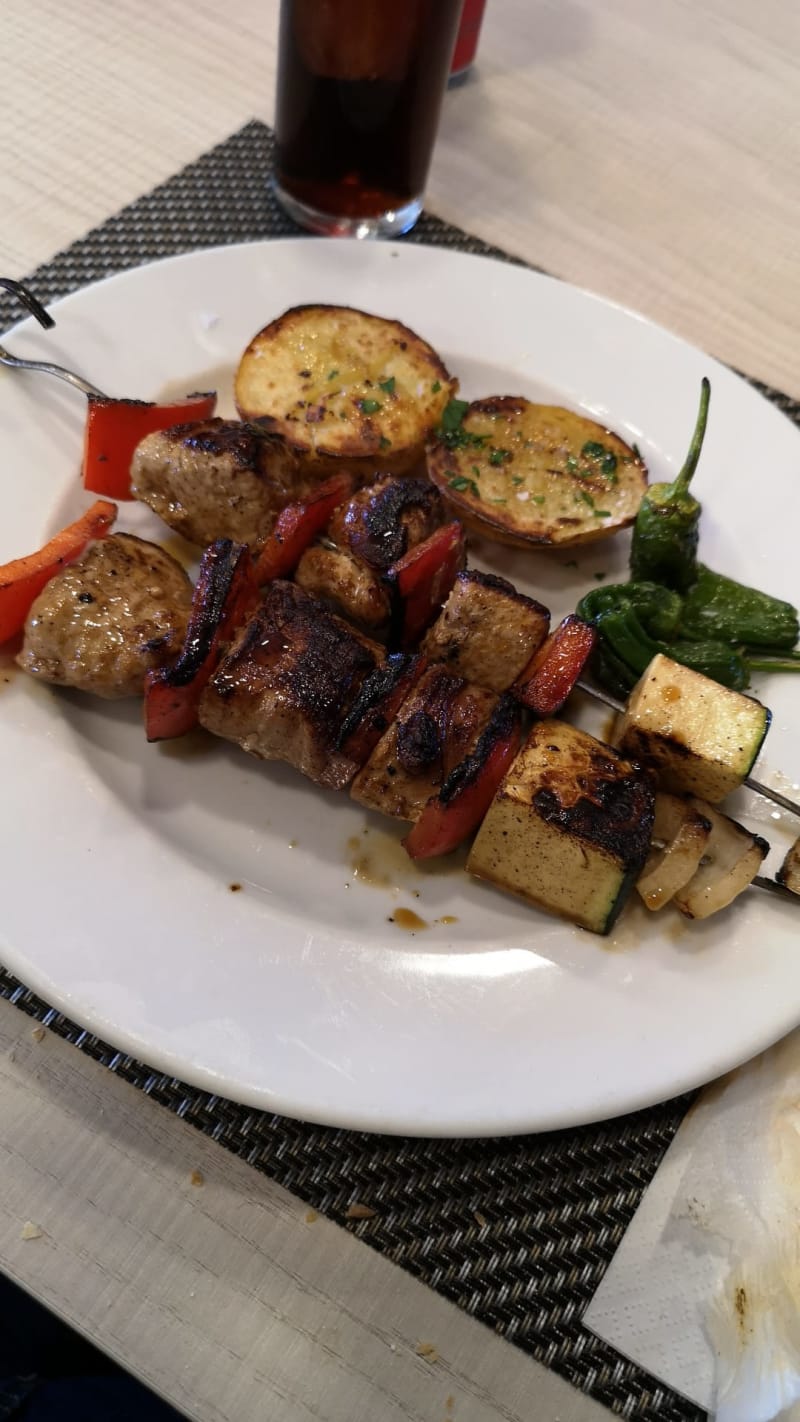 Brochetas de cerdo - Junca, Barcelona