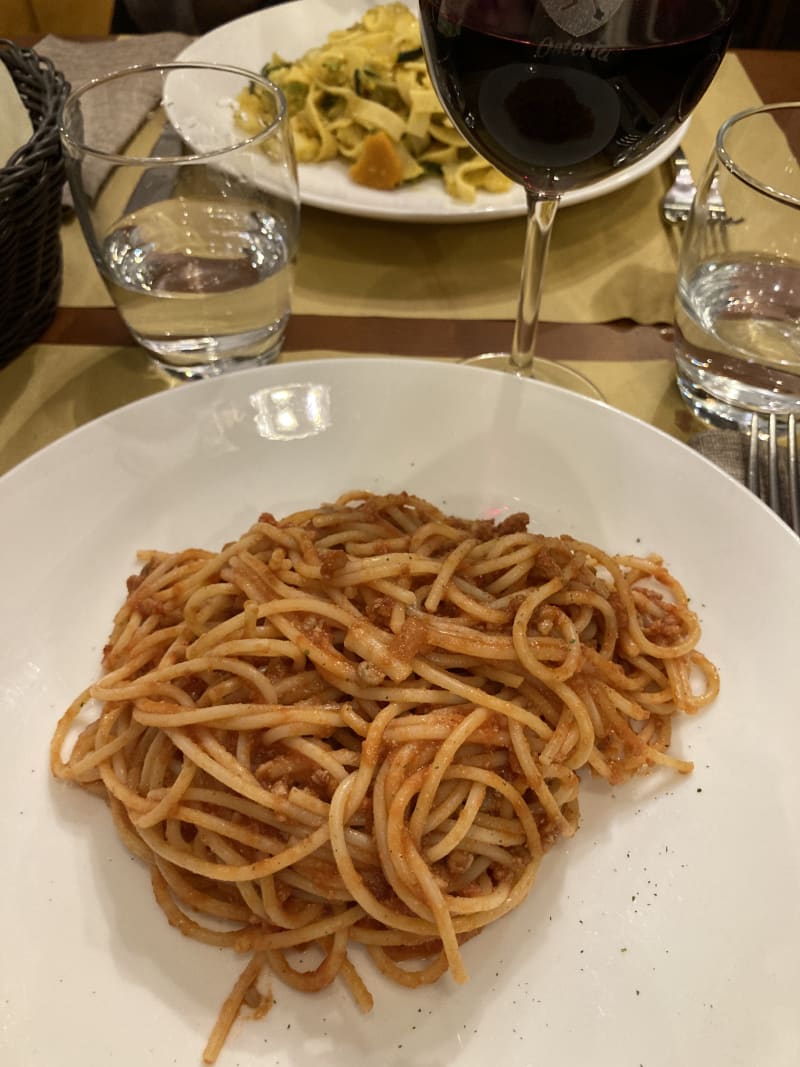 Spaghetti al ragu - Osteria Leon Bianco, Venice