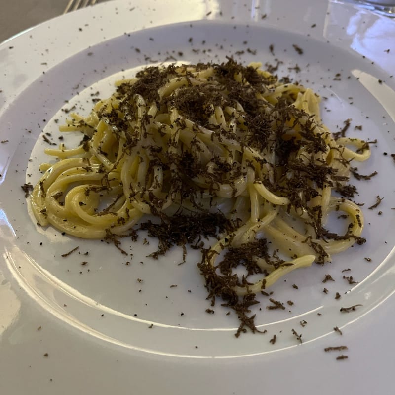 Tagliolini al tartufo - Petró Osteria Contemporanea