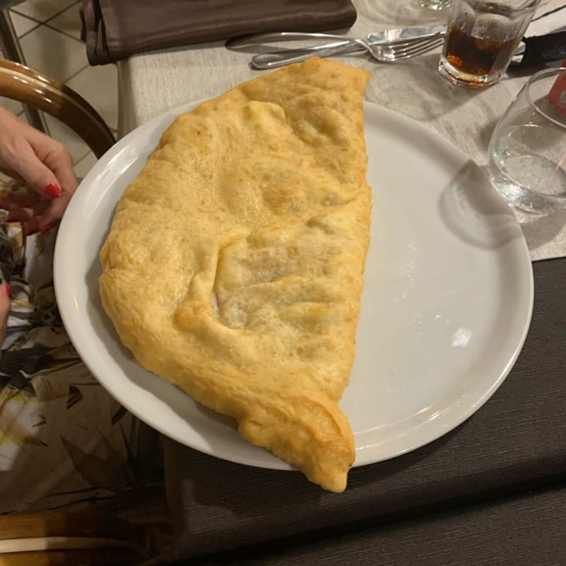 Pizza fritta  - La Casetta Bianca