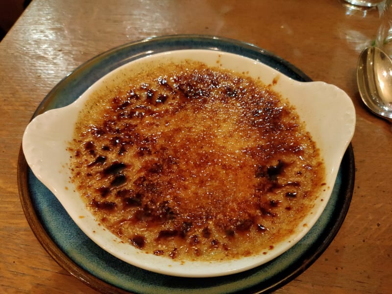 Crumble aux pommes, caramel au beurre salé - Le Boui Boui, Paris