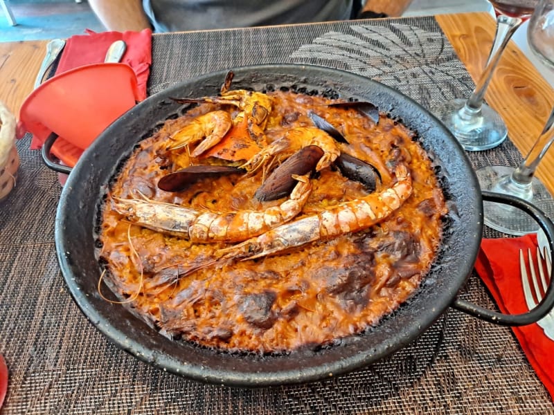 Luanik, Marisqueria i Arrosseria, La Garriga