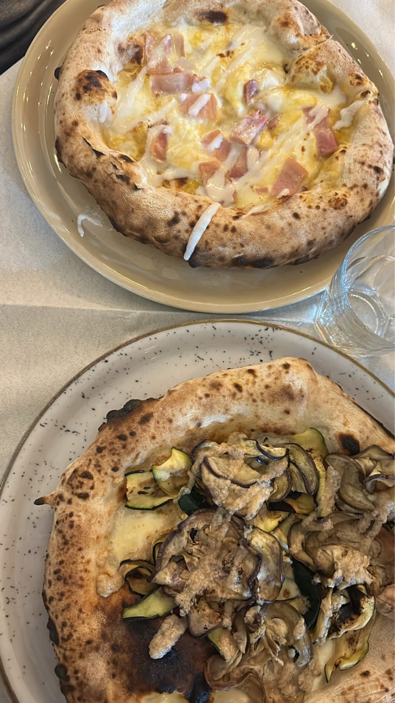 Qvinto La Pizzeria del Centro a Lecce Menu, prezzi, immagini