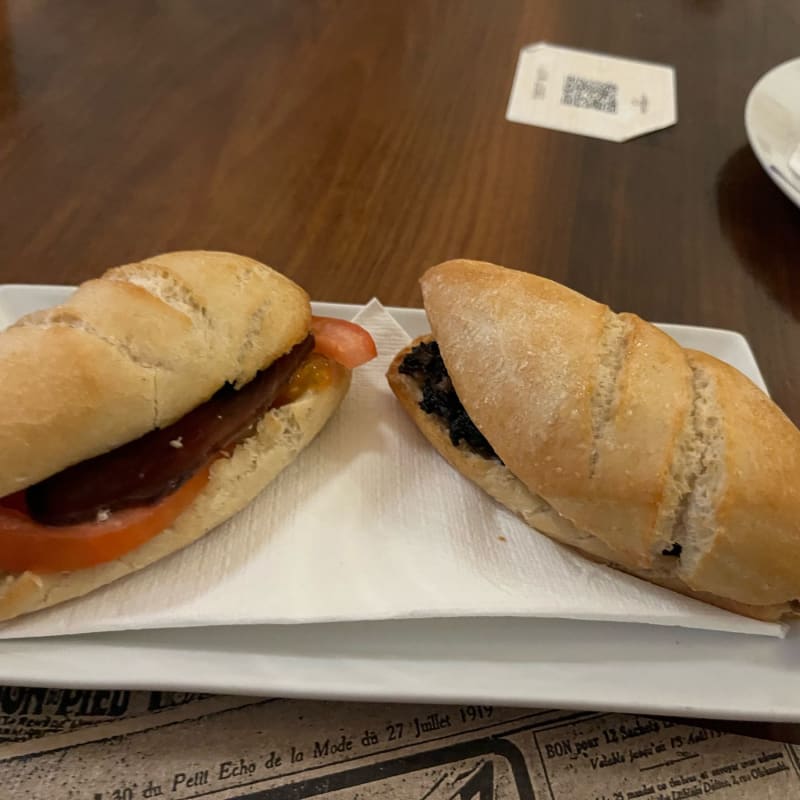 Mojama and sausage montaditos - Tómate Algo, Alicante