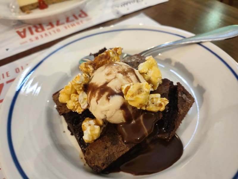 Chocolate brownie - Jamie Oliver's Pizzeria, Lisbon