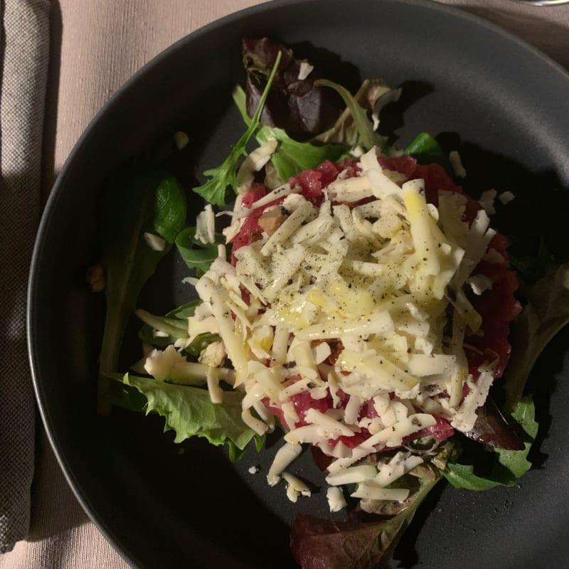 Tartare con pecorino al tartufo - White Dog, Poggibonsi