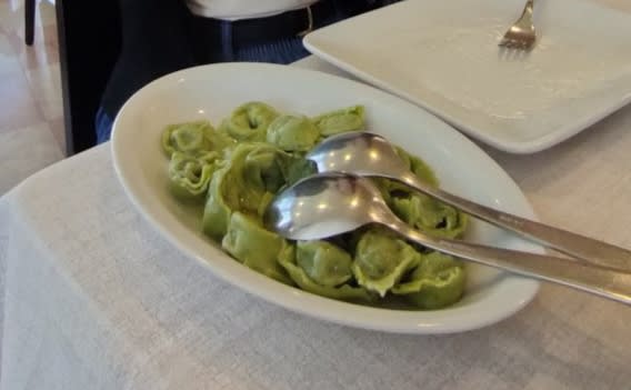 Tortelli di ricotta e spinaci saltati con burro
 - Eden, Valeggio Sul Mincio