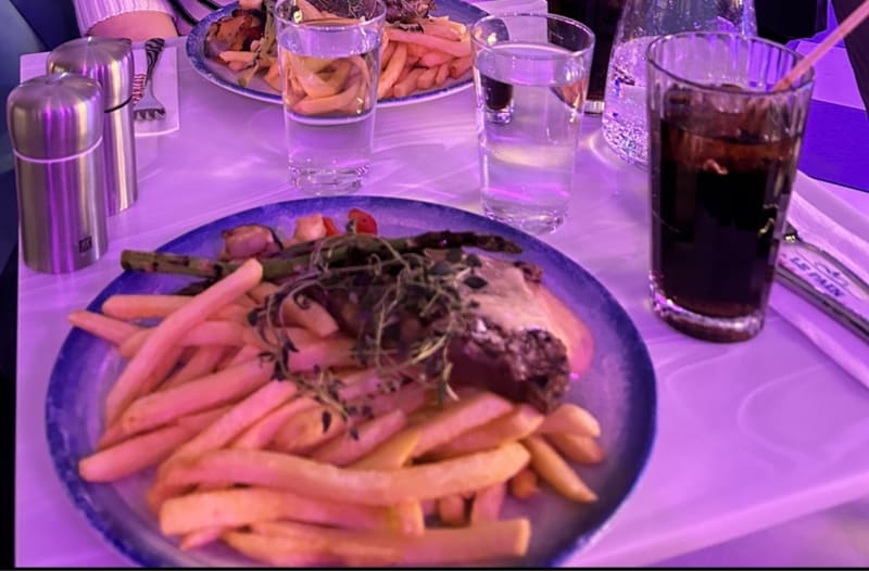 Cosmopolitan i Göteborg - Restaurangens meny, öppettider, bokning ...