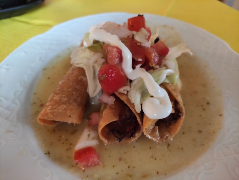 Tacos flautas  - Nano el Mexicano, Madrid