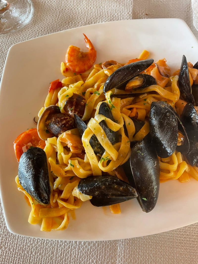 Scialatelli ai frutti di mare - Trattoria Da Anna