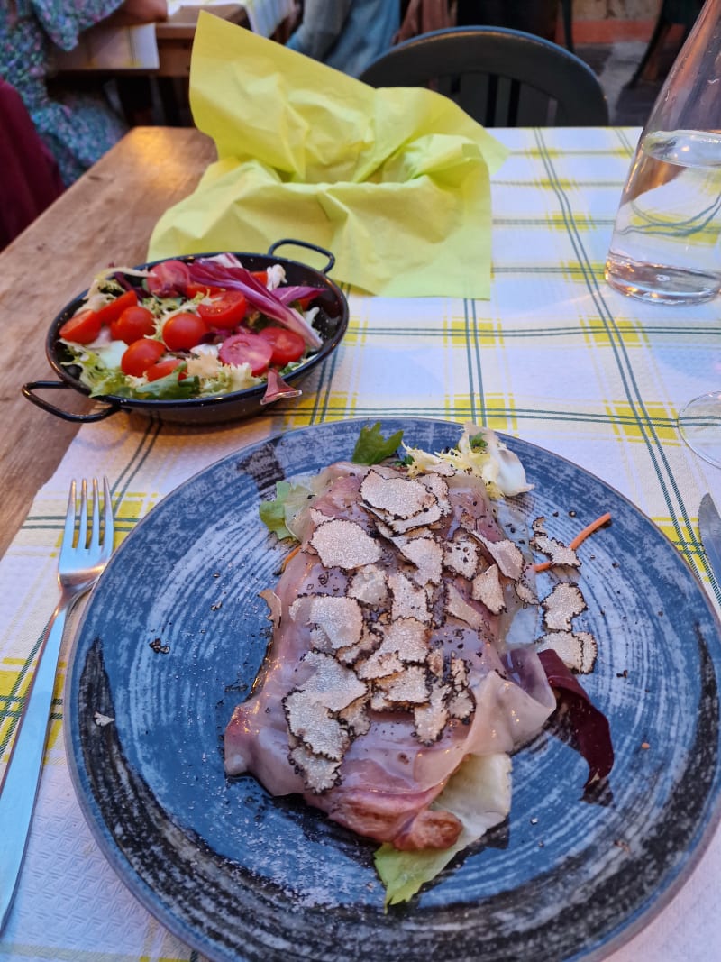 Steak slices with lardons and summer truffle - Trattoria Diladdarno, Florence