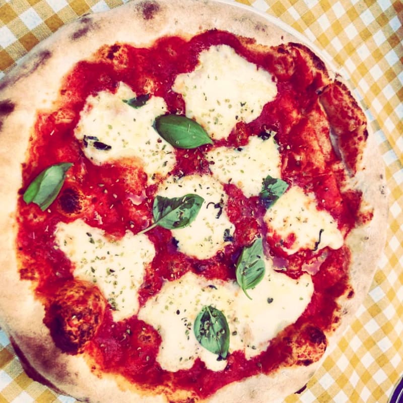 Napoletana in doppia pasta - Il Caminetto di Bogoni Mauro