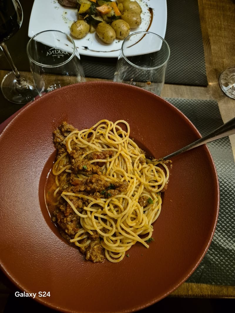 Pasta & Vino, Geneva