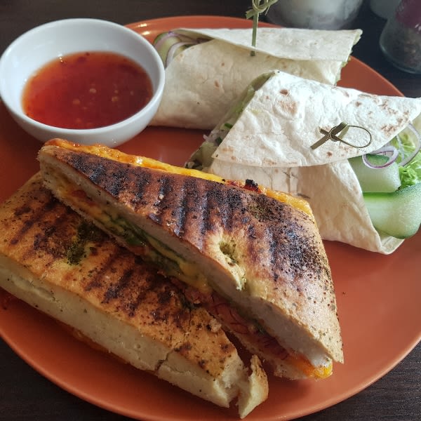 2 separated meals that are worthy coming up together. - Lunchroom Op de Hoek, The Hague