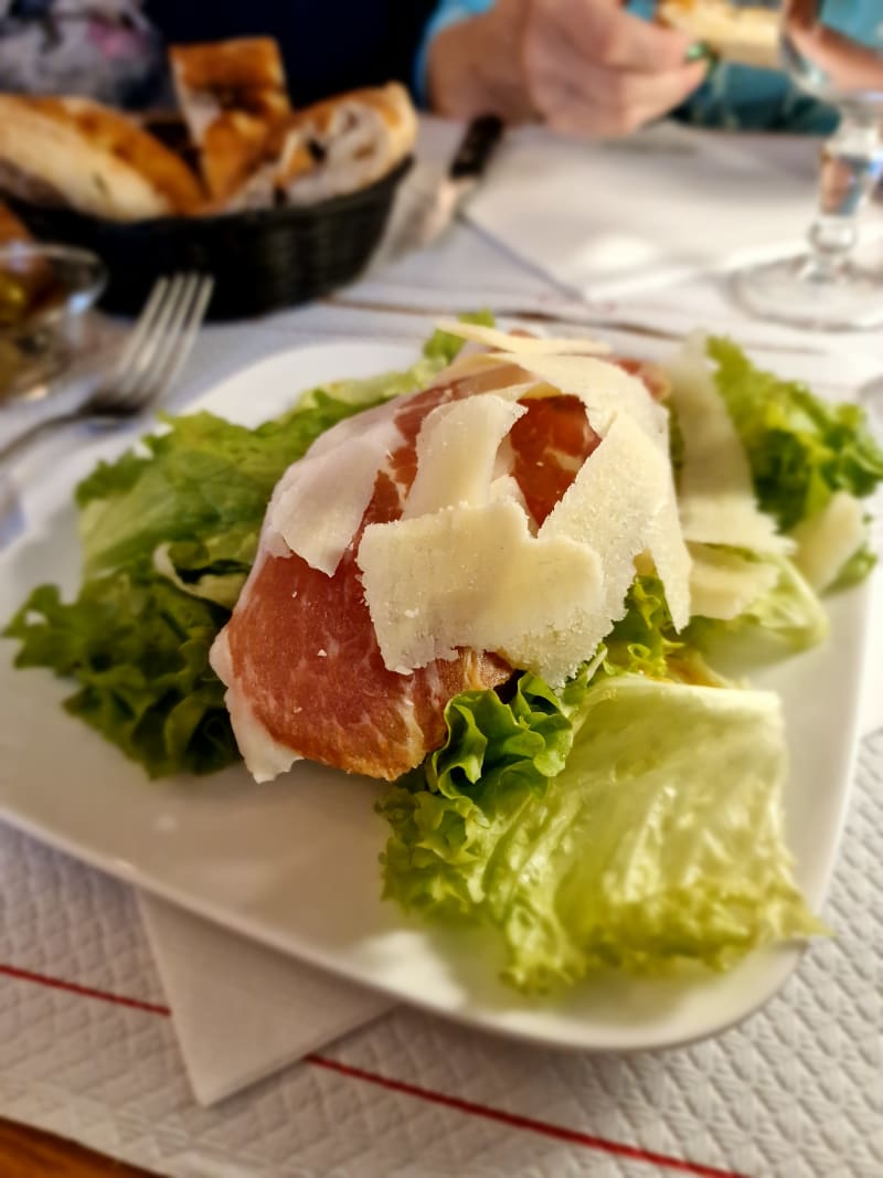 La Tavola in Montévrain Restaurant Reviews, Menu and Prices TheFork