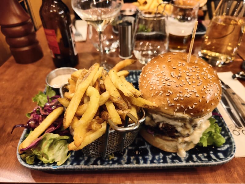 Ô'Cocher     Table et Burger, Paris