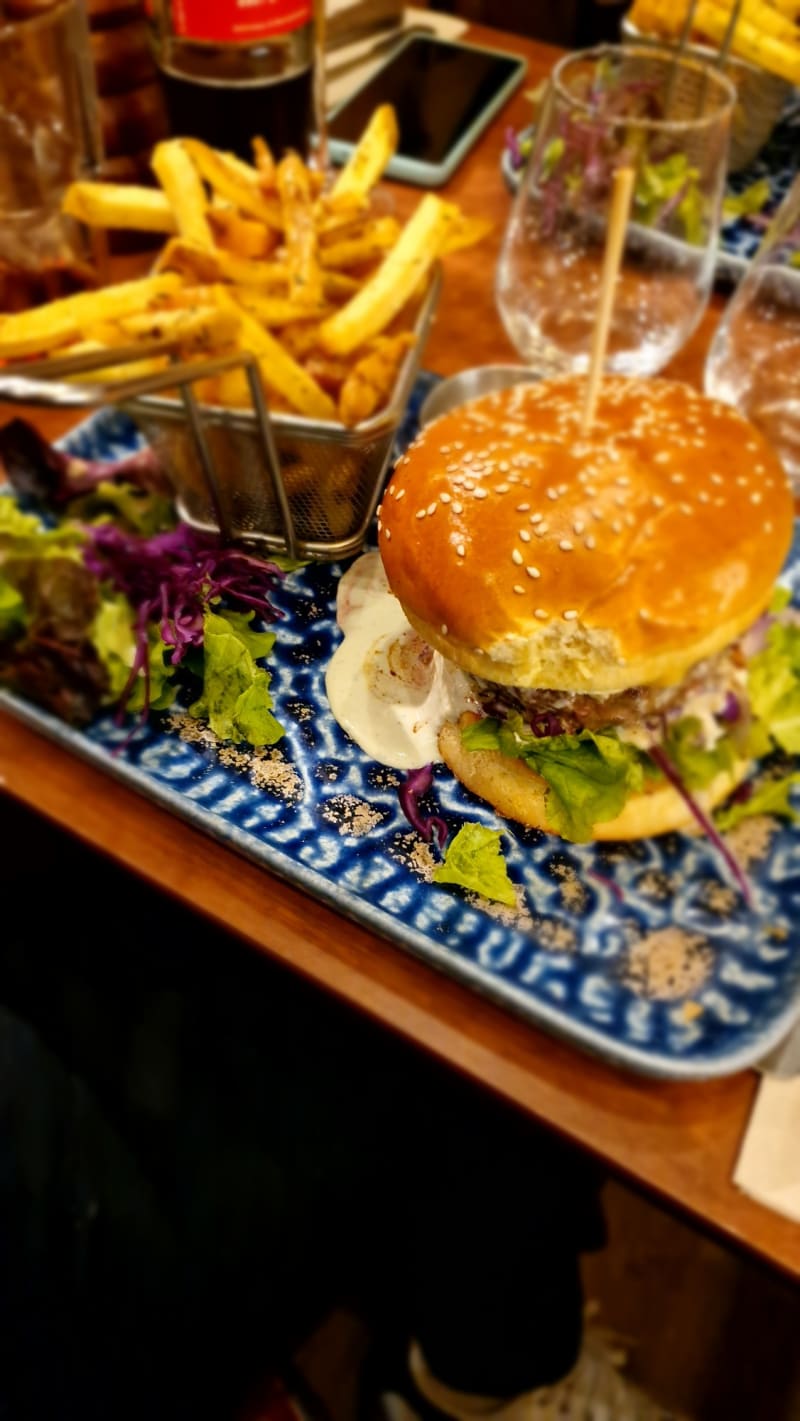 Ô'Cocher     Table et Burger, Paris