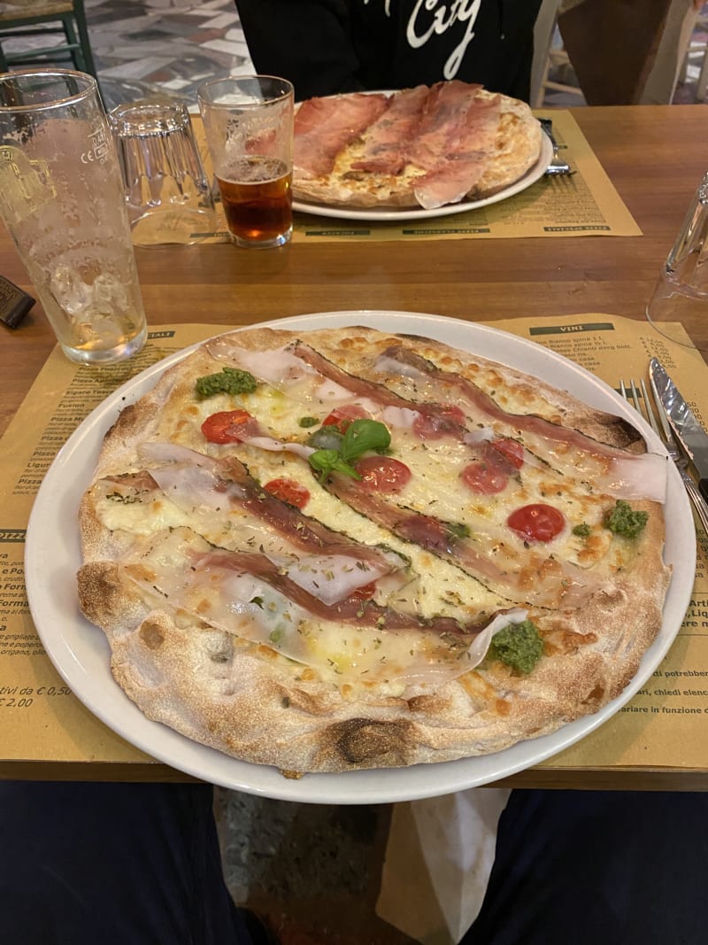 Pizzeria Da Nino, Massa