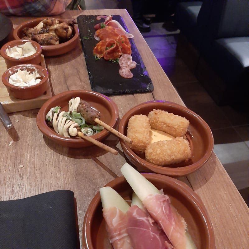 Tapas Bar 1572, Brielle