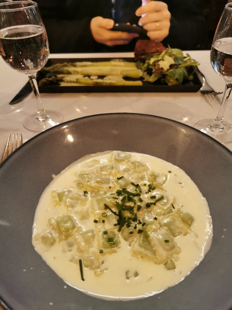 Roulés d'Aubergine au Chèvre Pané - Deuz Restaurant, Paris