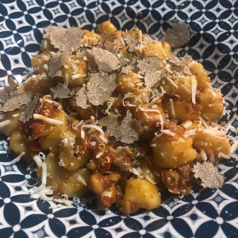 Gnocchi neri al tartufo - La Stazione Di Posta