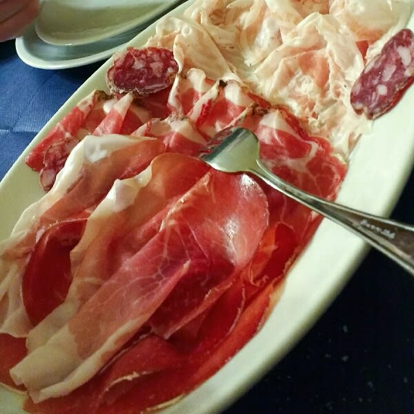 Antipasto di salumi - Trattoria da Piro