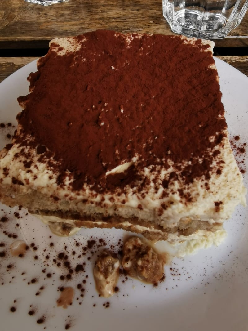 Tiramisù  - La Locandina di Napoli, Issy-les-Moulineaux