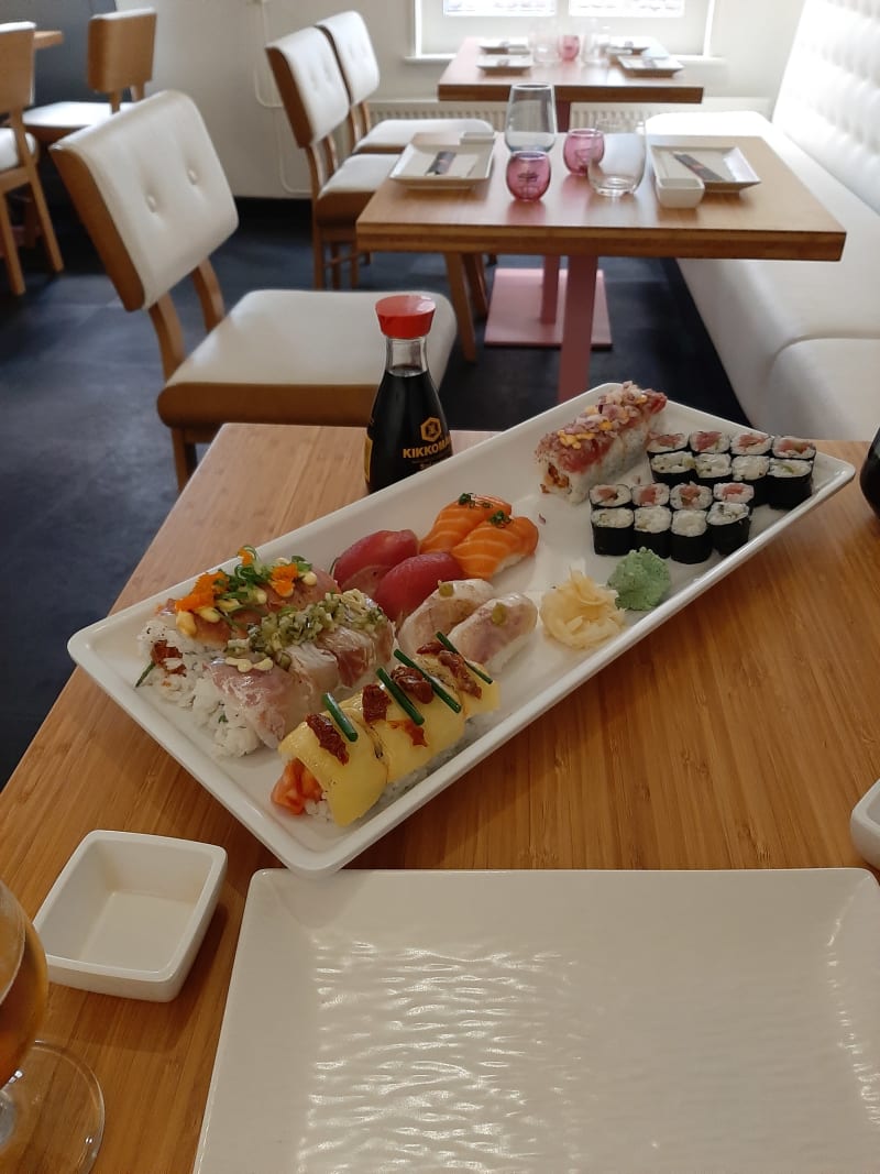 One plate sushi €55 - Yuki Sushi, Leiden