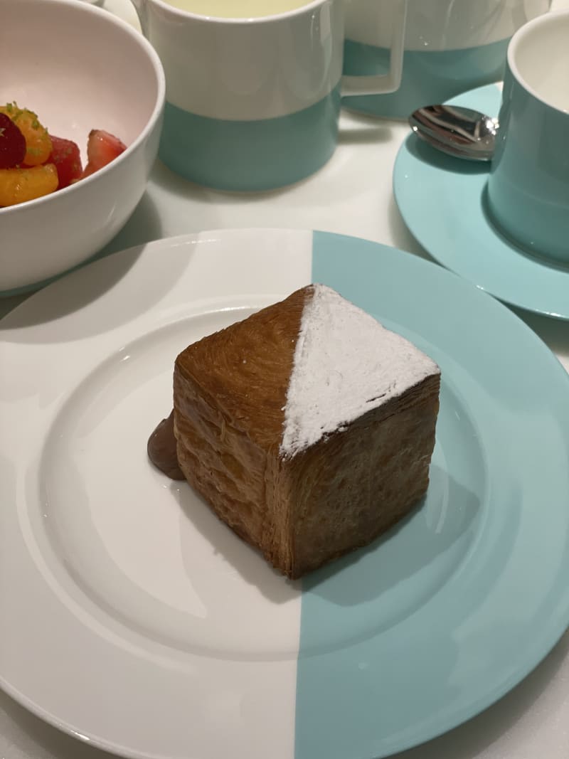 The Tiffany Blue Box Cafe At Harrods In London Restaurant Reviews The tiffany blue box cafe at harrods in london restaurant reviews