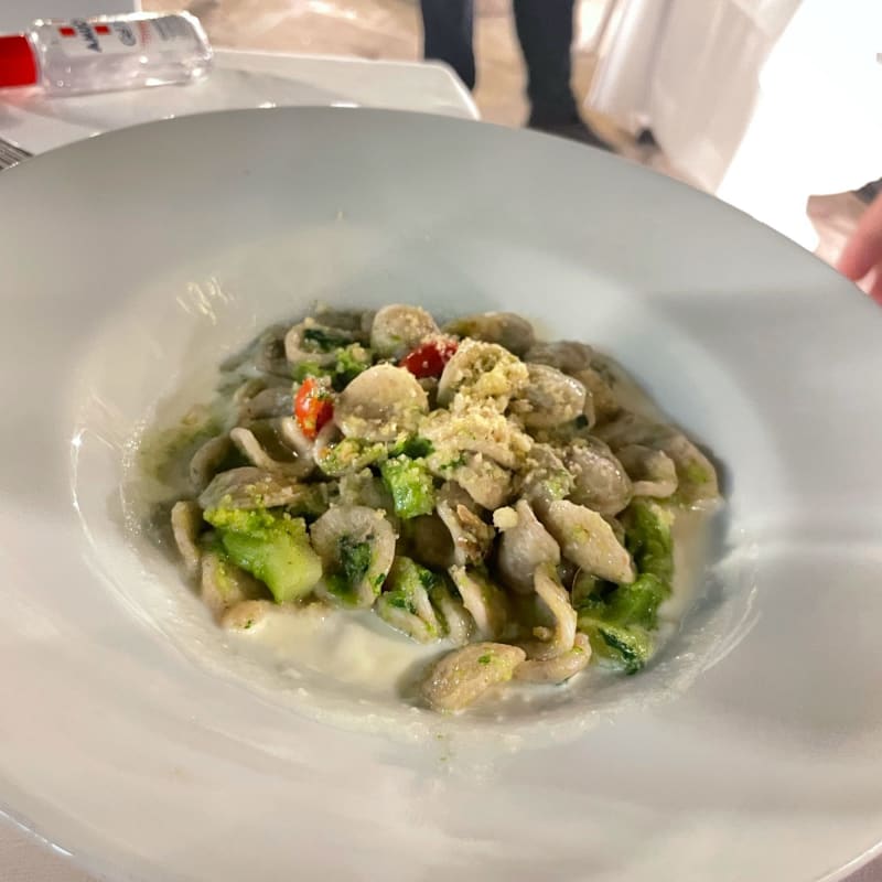 Orecchiette con cime di rapa, acciughe e crema di pecorino - Goffredo Ristorante - Osteria in terrazza, Conversano