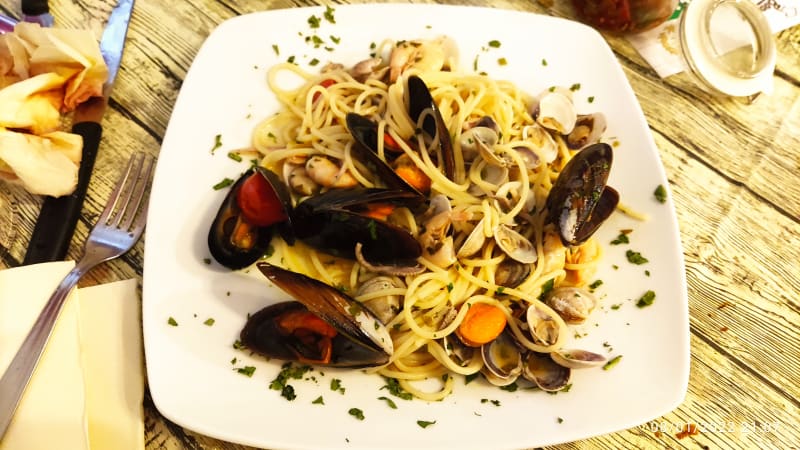 Spaghetti ai frutti di mare - Ristopizza Bocconcino