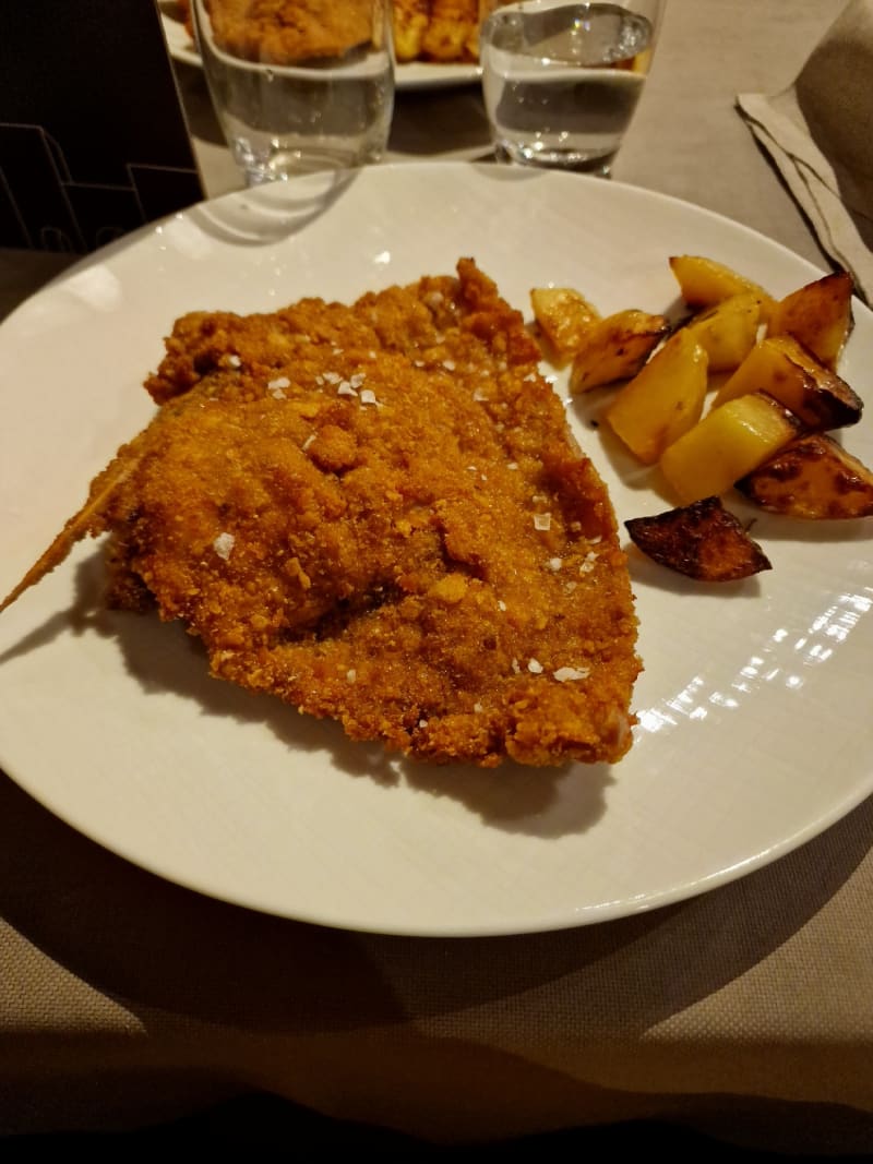 La Dogana del Buongusto, Milan