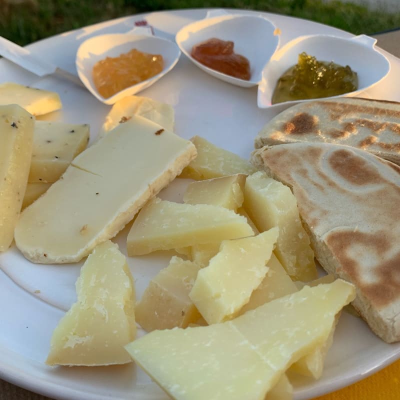 Tagliere San Biagio  - Tenuta Baroni Campanino, Assisi