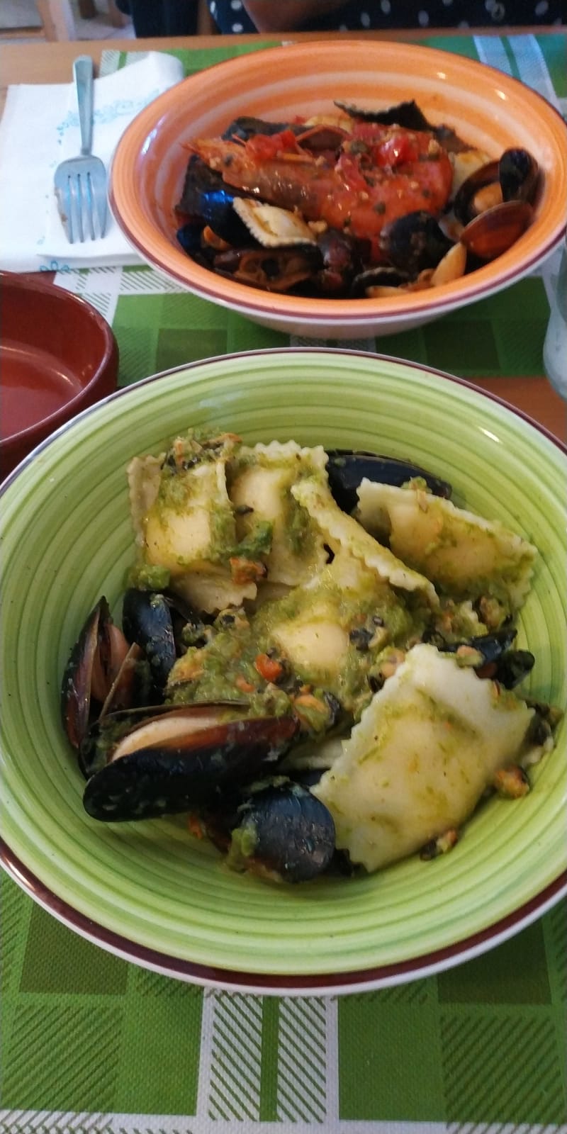 Ravioli al limone e muscoli - In tù carrùggiu, Genoa