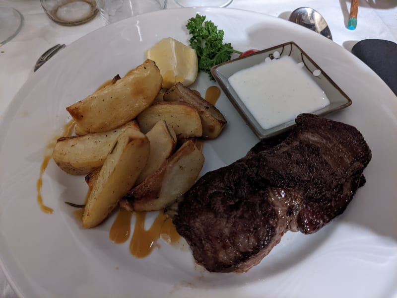 Filetto con patate e creme fraiche - Angelo's bistrot, Milan