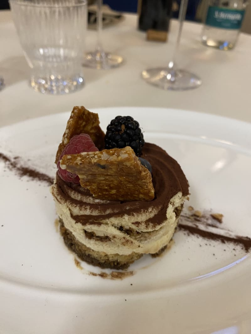 Il Tiramisù del San Marco, croccante di nocciola e amaretto - San Marco Ristorante, Canelli