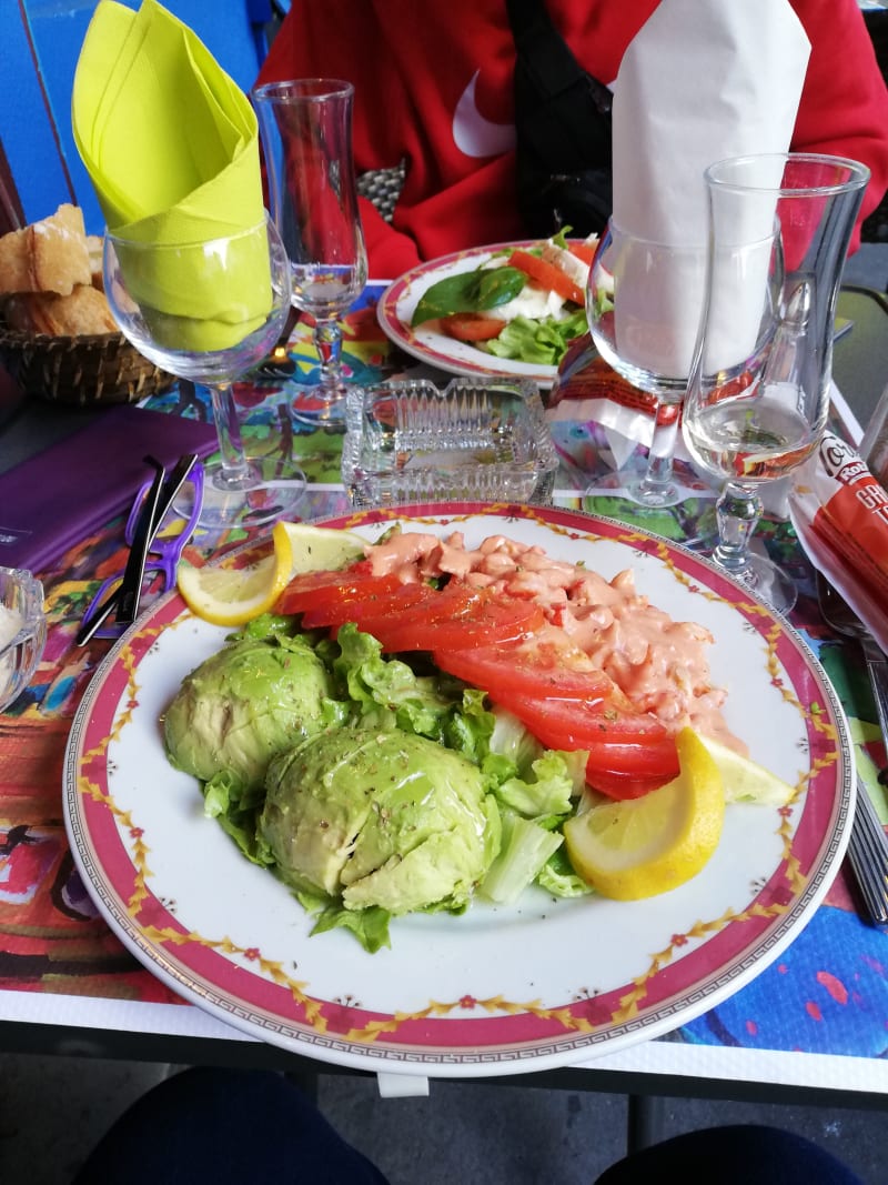 Salade Avocat Crevettes - Le Bugatti, Paris