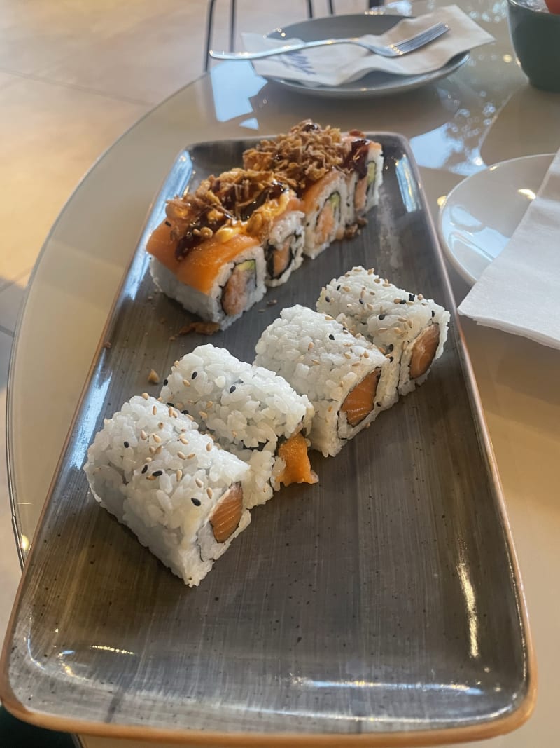 Nima Sushi & Uramakeria Giussano