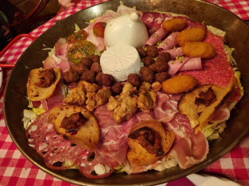 Hosteria La Tana Del Coniglio in Villaricca - Restaurant Reviews, Menu and  Prices