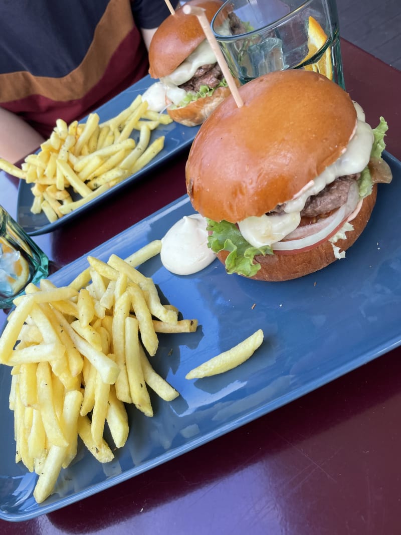 The Club Burger Bistro & Bar, Lisbon