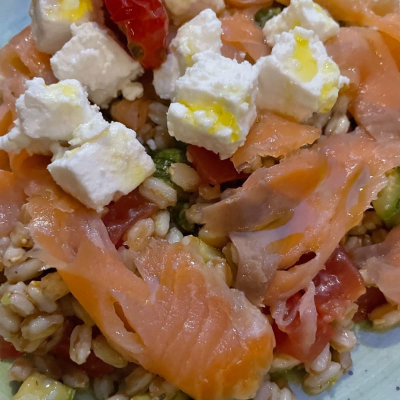 Farro con feta, salmone e verdure  - Rivarno café - Duomo, Florence