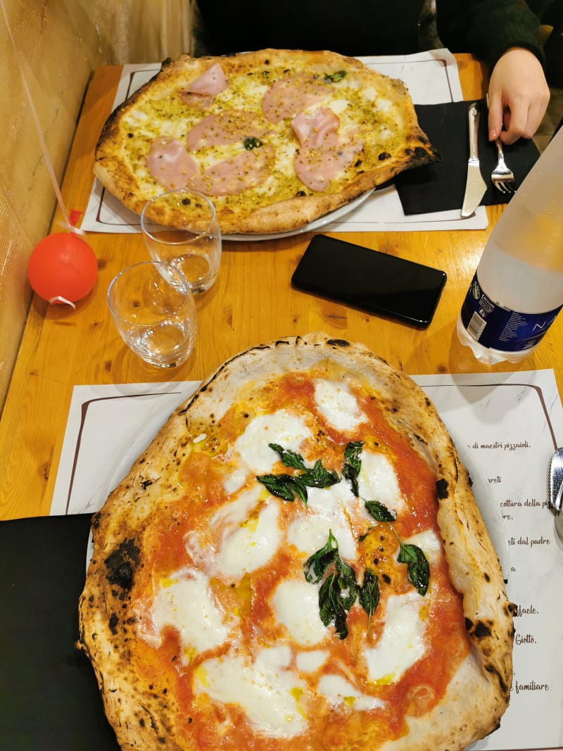 Antica Pizzeria Condurro in Neapel Bewertungen, Speisekarte und