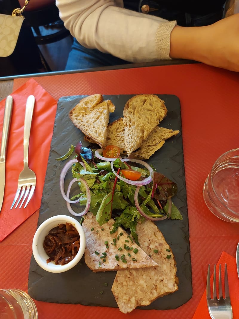 Le Petit Café in Paris Restaurant Reviews, Menu and Prices TheFork