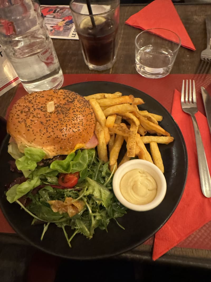 Le Petit Café, Paris