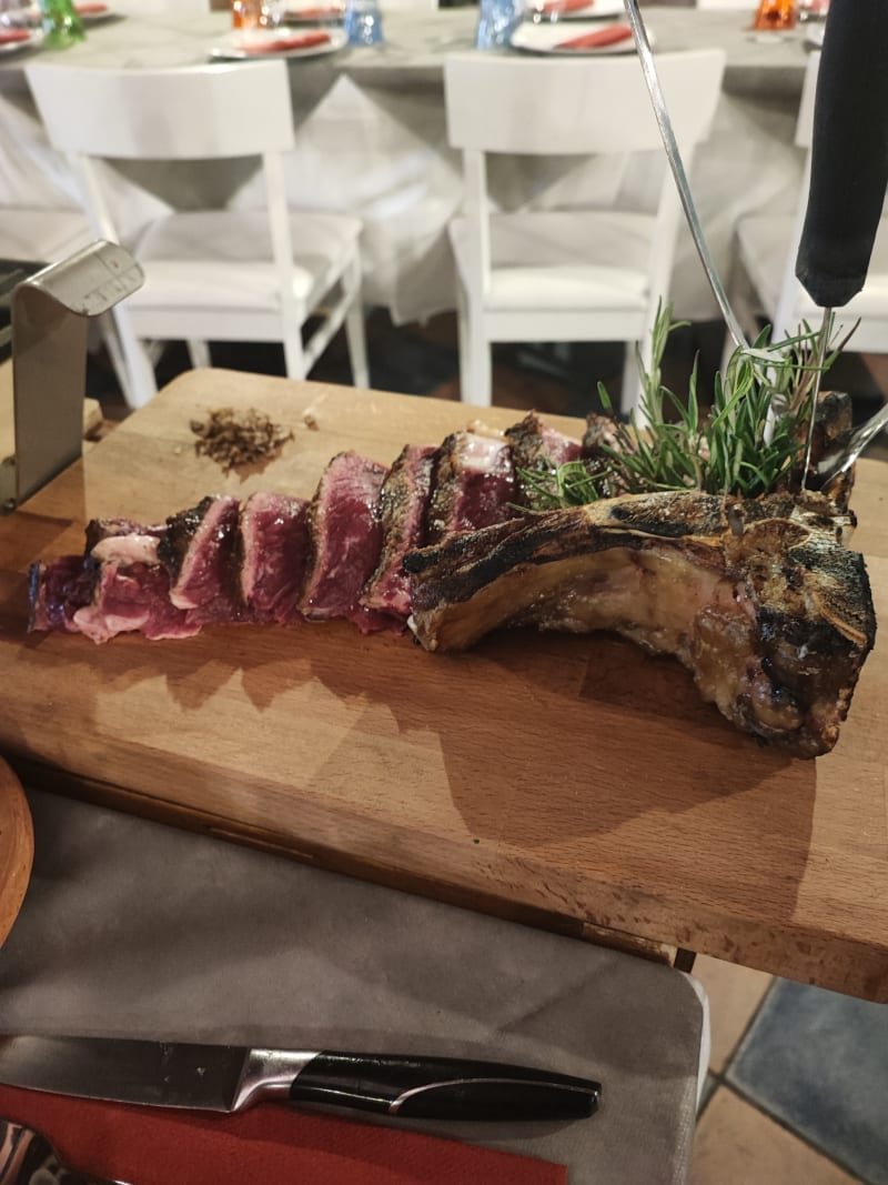 Focacceria Bisteccheria Elia a Fosdinovo Menu, prezzi, immagini