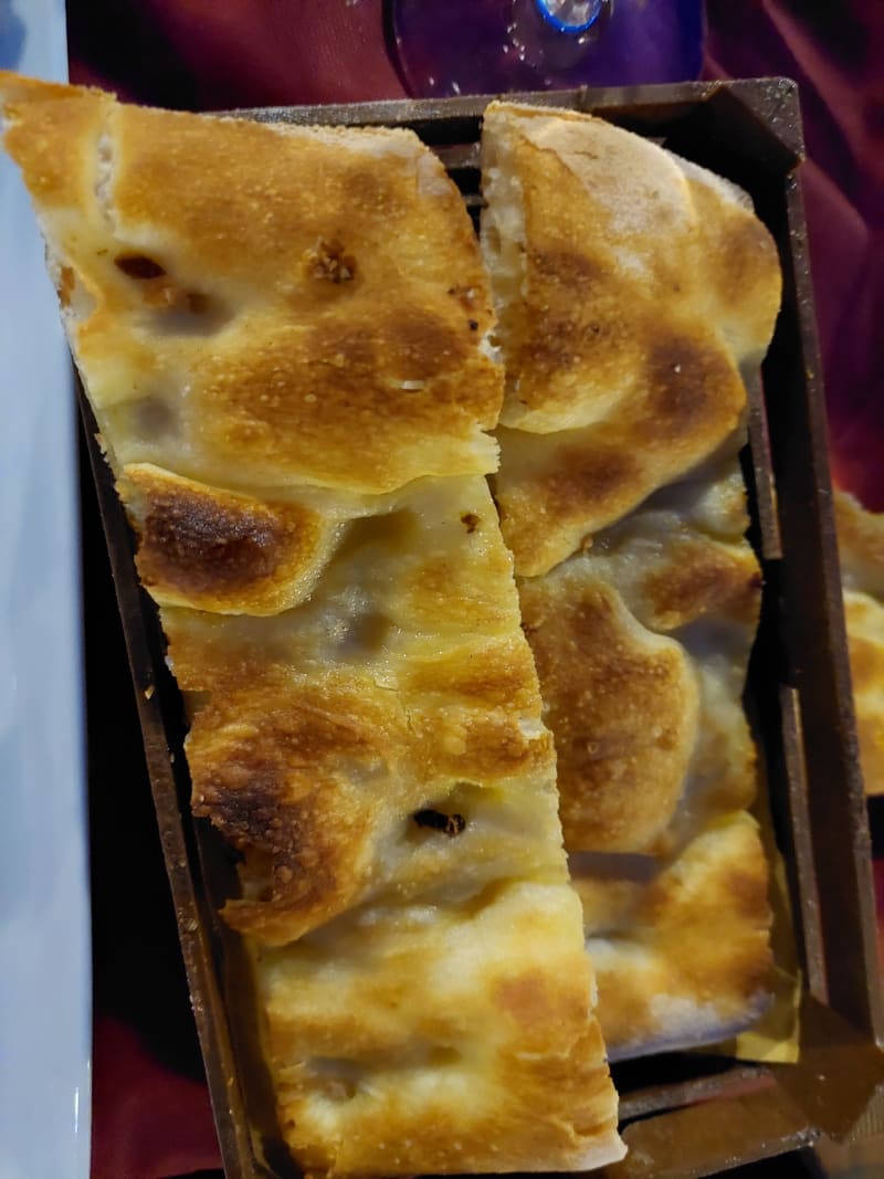 Focacceria Bisteccheria Elia a Fosdinovo Menu, prezzi, immagini