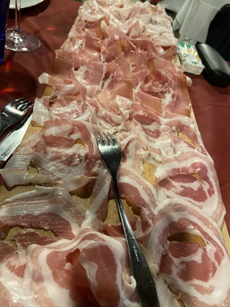 Focacceria Bisteccheria Elia a Fosdinovo Menu, prezzi, immagini