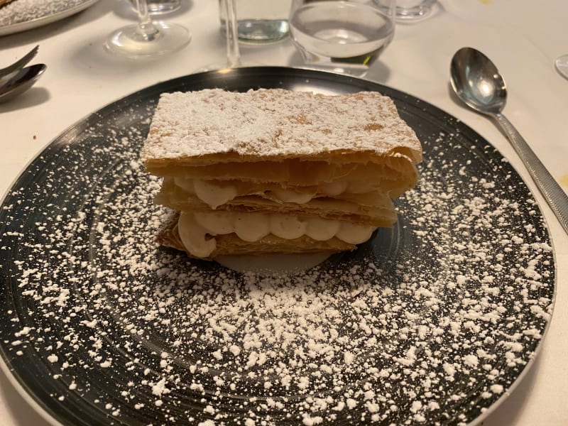 Millefeuille à la vanille - Au Bascou, Paris