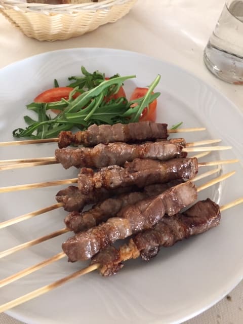 Arrosticini di pecora (8 pz) - Ristorante Le Terrazze c/o Grand Hotel delle Rocche